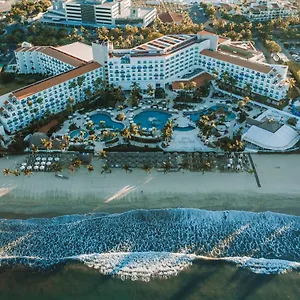 https://hard-rock-vallarta.hotelspuertovallarta.org