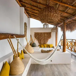 https://verandah-studios.tulum-hotels.net