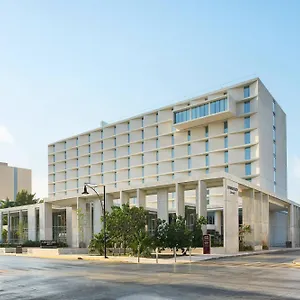 Hotel Courtyard By Marriott Downtown, Merida