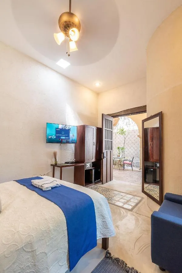 Casa Dos Lirios Hotel Boutique Mérida Frühstückspension