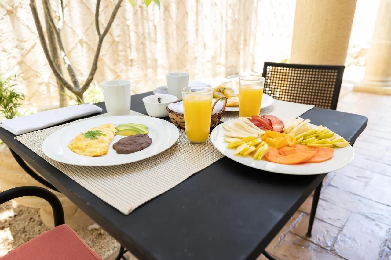 Casa Dos Lirios Hotel Boutique Mérida Frühstückspension