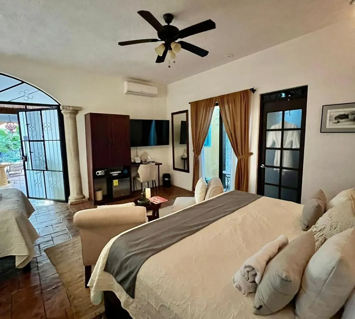 Casa Dos Lirios Hotel Boutique Mérida